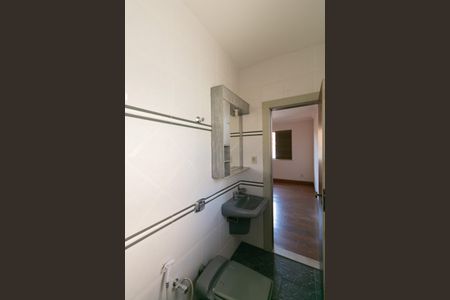 Casa à venda com 339m², 5 quartos e 4 vagasBanheiro do Quarto 4