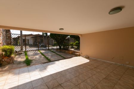 Casa à venda com 339m², 5 quartos e 4 vagasÁrea comum