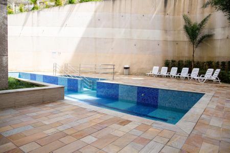 Apartamento à venda com 54m², 2 quartos e 1 vagaPiscina