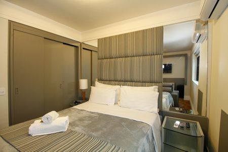 Studio à venda com 30m², 1 quarto e 1 vaga Studio à venda com 30m², 1 quarto e 1 vagaStudio