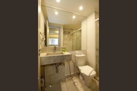 Studio à venda com 30m², 1 quarto e 1 vaga Studio à venda com 30m², 1 quarto e 1 vagaBanheiro Social