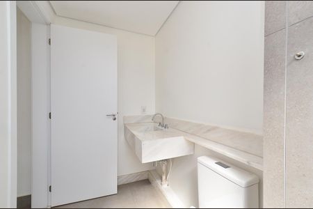 Apartamento à venda com 143m², 4 quartos e 3 vagasBanheiro Suite 1