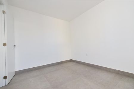 Apartamento à venda com 143m², 4 quartos e 3 vagasQuarto 2