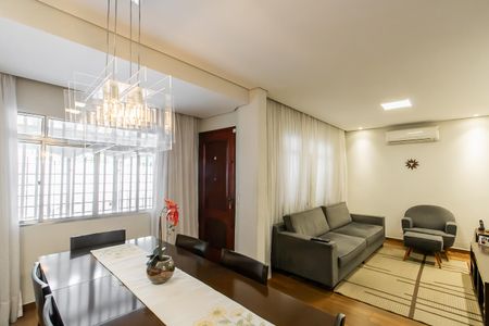 Sala de casa à venda com 3 quartos, 160m² em Chácara Cruzeiro do Sul, São Paulo