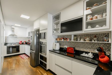 Casa à venda com 160m², 3 quartos e 2 vagas Casa à venda com 160m², 3 quartos e 2 vagasCozinha