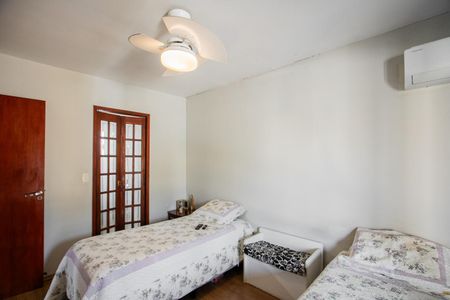 Casa à venda com 160m², 3 quartos e 2 vagas Casa à venda com 160m², 3 quartos e 2 vagasSuite 2
