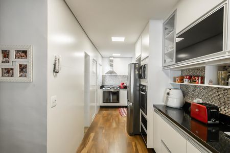 Casa à venda com 160m², 3 quartos e 2 vagas Casa à venda com 160m², 3 quartos e 2 vagasCozinha