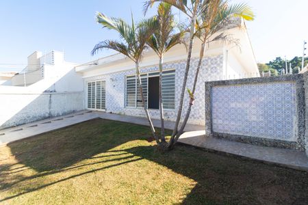 Casa à venda com 160m², 4 quartos e 2 vagasQuintal