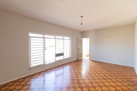 Casa à venda com 160m², 4 quartos e 2 vagasSalas