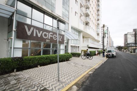 Apartamento para alugar com 54m², 2 quartos e 1 vaga Apartamento para alugar com 54m², 2 quartos e 1 vagaFachada