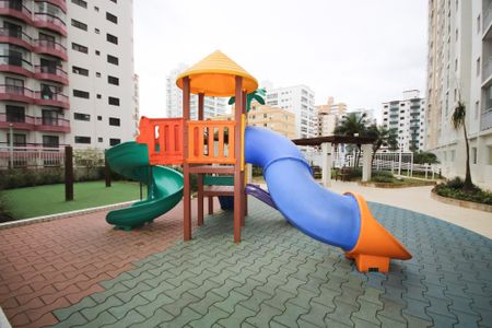 Apartamento para alugar com 54m², 2 quartos e 1 vaga Apartamento para alugar com 54m², 2 quartos e 1 vagaÁrea comum - Playground