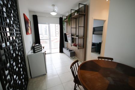 Sala de apartamento para alugar com 2 quartos, 54m² em Vila Assuncao, Praia Grande