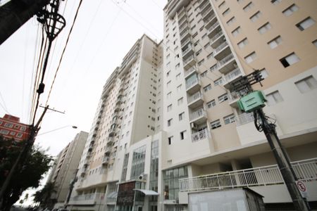 Apartamento para alugar com 54m², 2 quartos e 1 vaga Apartamento para alugar com 54m², 2 quartos e 1 vagaFachada