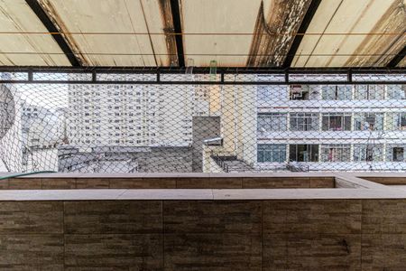 Apartamento à venda com 70m², 2 quartos e sem vaga Apartamento à venda com 70m², 2 quartos e sem vagaVaranda