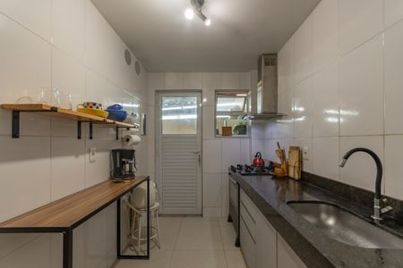 Apartamento à venda com 160m², 3 quartos e 2 vagas Apartamento à venda com 160m², 3 quartos e 2 vagasCozinha