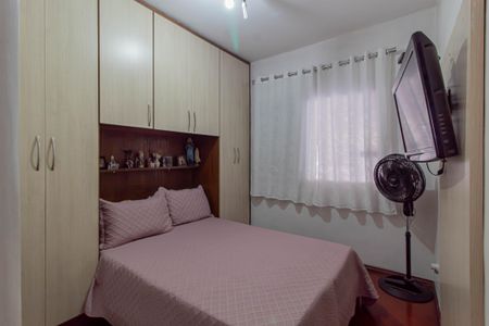 Casa à venda com 100m², 2 quartos e 2 vagas Casa à venda com 100m², 2 quartos e 2 vagasQuarto 2