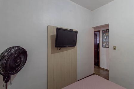 Casa à venda com 100m², 2 quartos e 2 vagas Casa à venda com 100m², 2 quartos e 2 vagasQuarto 2