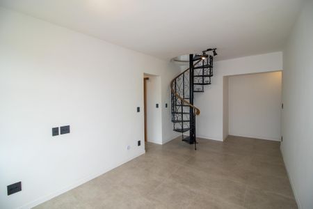 Sala de apartamento para alugar com 3 quartos, 130m² em Praça Seca, Rio de Janeiro