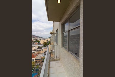 Apartamento para alugar com 130m², 3 quartos e 2 vagasVaranda