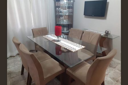 Casa à venda com 3 quartos, 306m² em Parque Cruzeiro do Sul, São Paulo