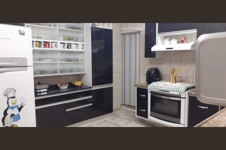 Casa à venda com 306m², 3 quartos e sem vaga