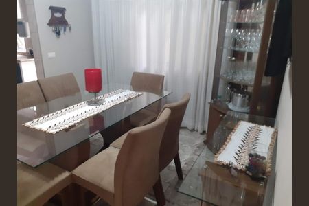 Casa à venda com 306m², 3 quartos e sem vaga