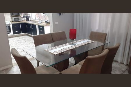 Casa à venda com 306m², 3 quartos e sem vaga