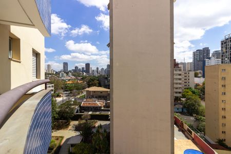 Apartamento à venda com 210m², 3 quartos e 3 vagas Apartamento à venda com 210m², 3 quartos e 3 vagasVaranda Vista