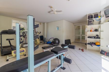 Apartamento à venda com 210m², 3 quartos e 3 vagas Apartamento à venda com 210m², 3 quartos e 3 vagasÁrea comum - Academia