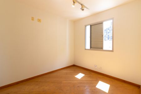 Apartamento à venda com 210m², 3 quartos e 3 vagas Apartamento à venda com 210m², 3 quartos e 3 vagasSuíte