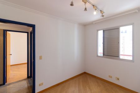 Apartamento à venda com 210m², 3 quartos e 3 vagas Apartamento à venda com 210m², 3 quartos e 3 vagasQuarto
