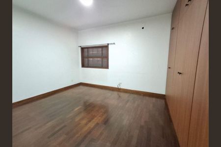 Casa à venda com 3 quartos, 260m² em Bela Aliança, São Paulo