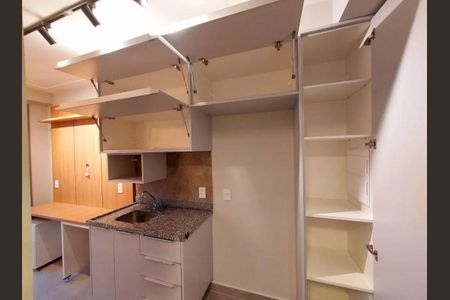 Apartamento à venda com 1 quarto, 31m² em Santo Amaro, São Paulo