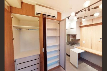 Apartamento à venda com 1 quarto, 31m² em Santo Amaro, São Paulo