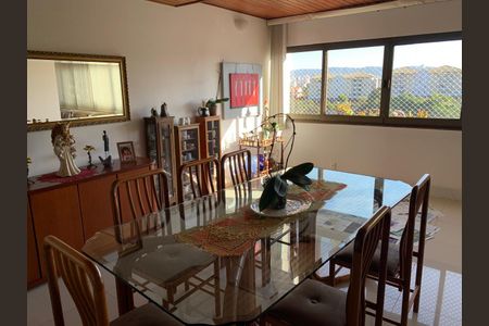 Apartamento à venda com 270m², 4 quartos e 2 vagasSala