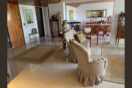 Apartamento à venda com 270m², 4 quartos e 2 vagasSala