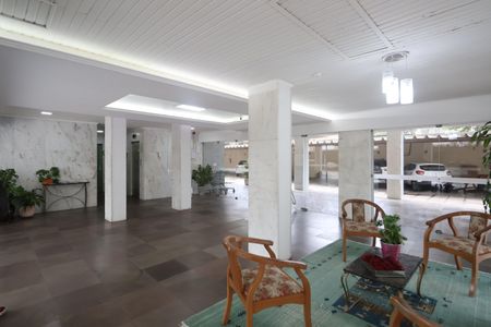 Apartamento à venda com 76m², 2 quartos e 1 vagaHall de entrada