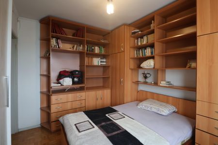 Apartamento à venda com 76m², 2 quartos e 1 vagaQuarto