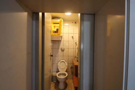 Apartamento à venda com 76m², 2 quartos e 1 vagaBanheiro de serviço