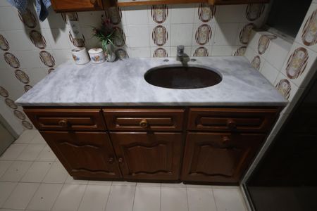 Apartamento à venda com 76m², 2 quartos e 1 vagaBanheiro