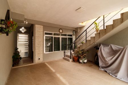 Casa para alugar com 225m², 3 quartos e 2 vagas Casa para alugar com 225m², 3 quartos e 2 vagasGaragem