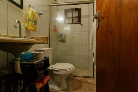 Casa para alugar com 225m², 3 quartos e 2 vagas Casa para alugar com 225m², 3 quartos e 2 vagasBanheiro da Suíte