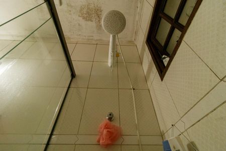 Casa para alugar com 225m², 3 quartos e 2 vagas Casa para alugar com 225m², 3 quartos e 2 vagasBanheiro da Suíte