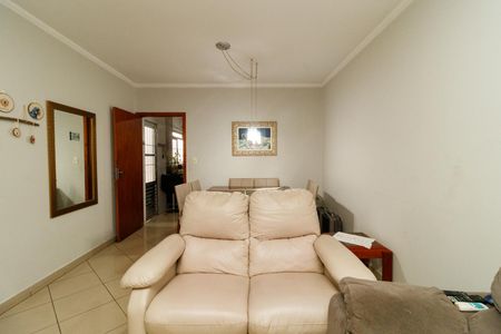 Casa para alugar com 225m², 3 quartos e 2 vagas Casa para alugar com 225m², 3 quartos e 2 vagasSala