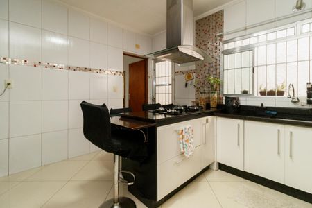 Casa para alugar com 225m², 3 quartos e 2 vagas Casa para alugar com 225m², 3 quartos e 2 vagasCozinha