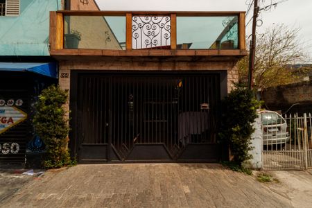 Casa para alugar com 225m², 3 quartos e 2 vagas Casa para alugar com 225m², 3 quartos e 2 vagasFachada