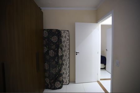 Quarto 2 de apartamento para alugar com 2 quartos, 40m² em Jardim Suzanopolis, Suzano