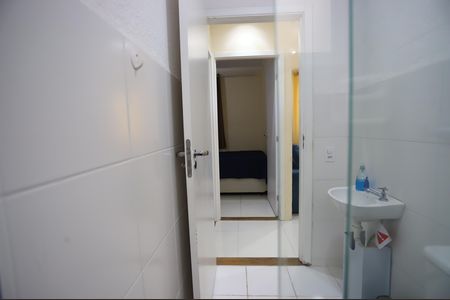 Banheiro de apartamento para alugar com 2 quartos, 40m² em Jardim Suzanopolis, Suzano