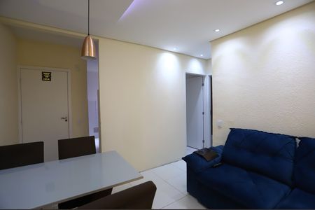 Sala de apartamento para alugar com 2 quartos, 40m² em Jardim Suzanopolis, Suzano