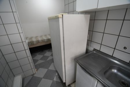 Cozinha de kitnet/studio para alugar com 1 quarto, 17m² em Cidade Universitária, Campinas